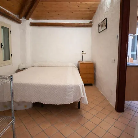 Donna Francesca Apartment *